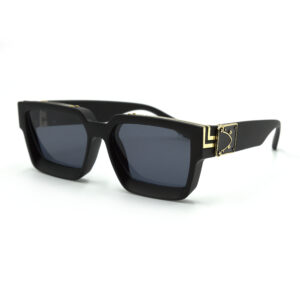 Invictus Black