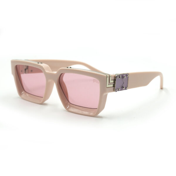 Invictus Pink