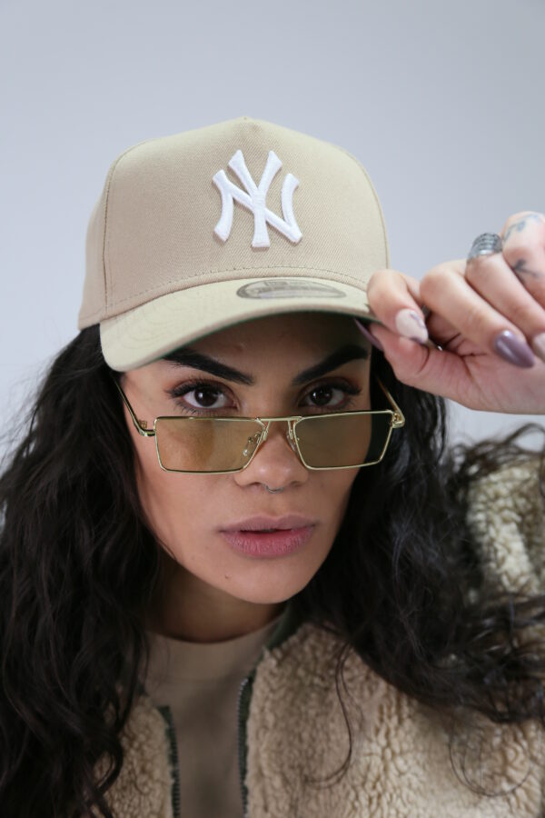 Genesis Green - Image 5