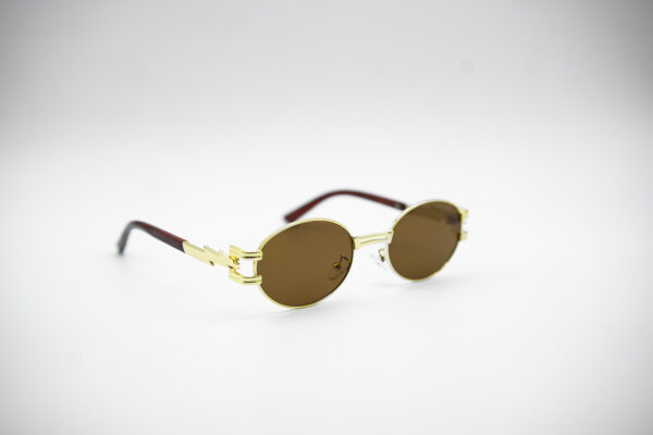 McQueen Brown - Image 3