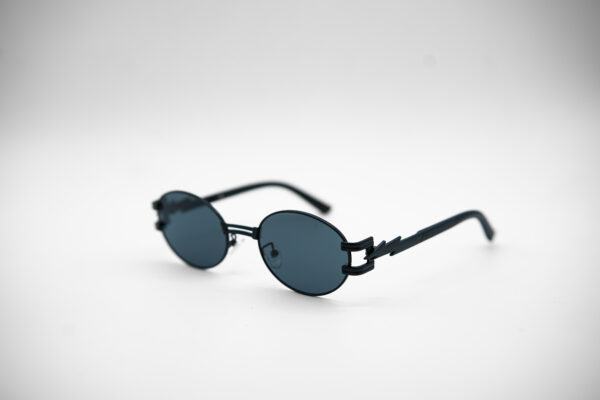 McQueen Black